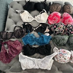 12 Victorias Secret bras 34ddd